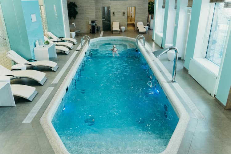 Luxurious Indoor Spa Pool