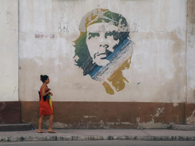 Che Guevara Mural Street